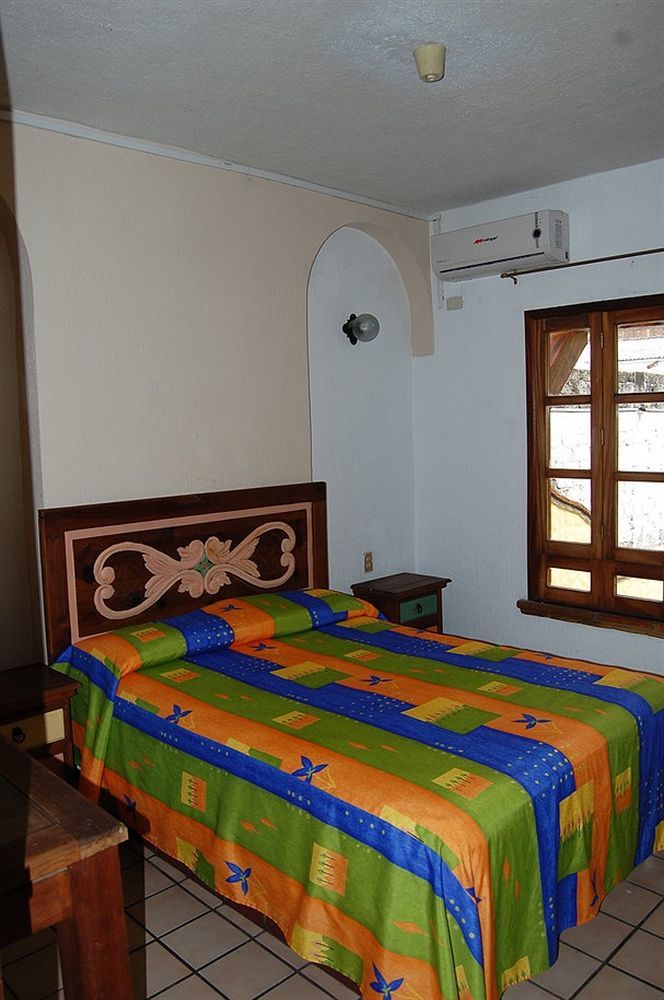 Bungalow Estancia San Carlos Vallarta プエルトバラータ エクステリア 写真
