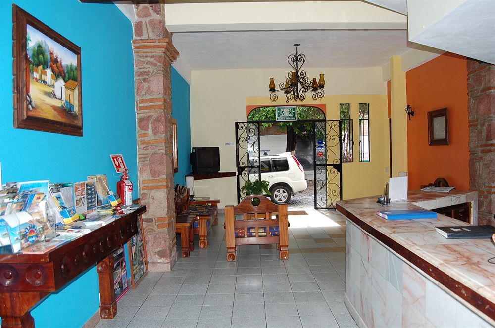 Bungalow Estancia San Carlos Vallarta プエルトバラータ エクステリア 写真